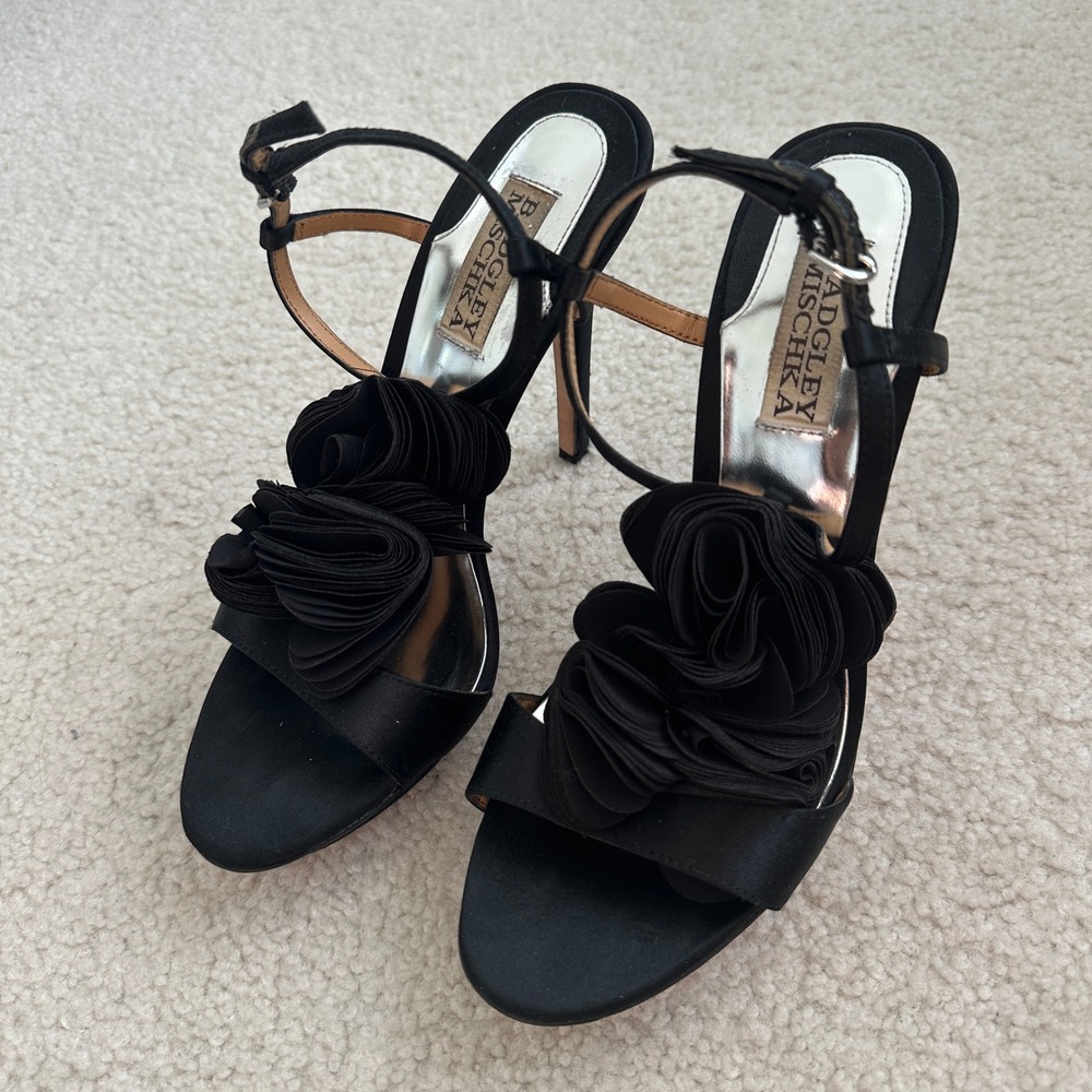 Badgley Mischka Black Satin Rosette Platform Sandals Size 7M Stiletto Heels